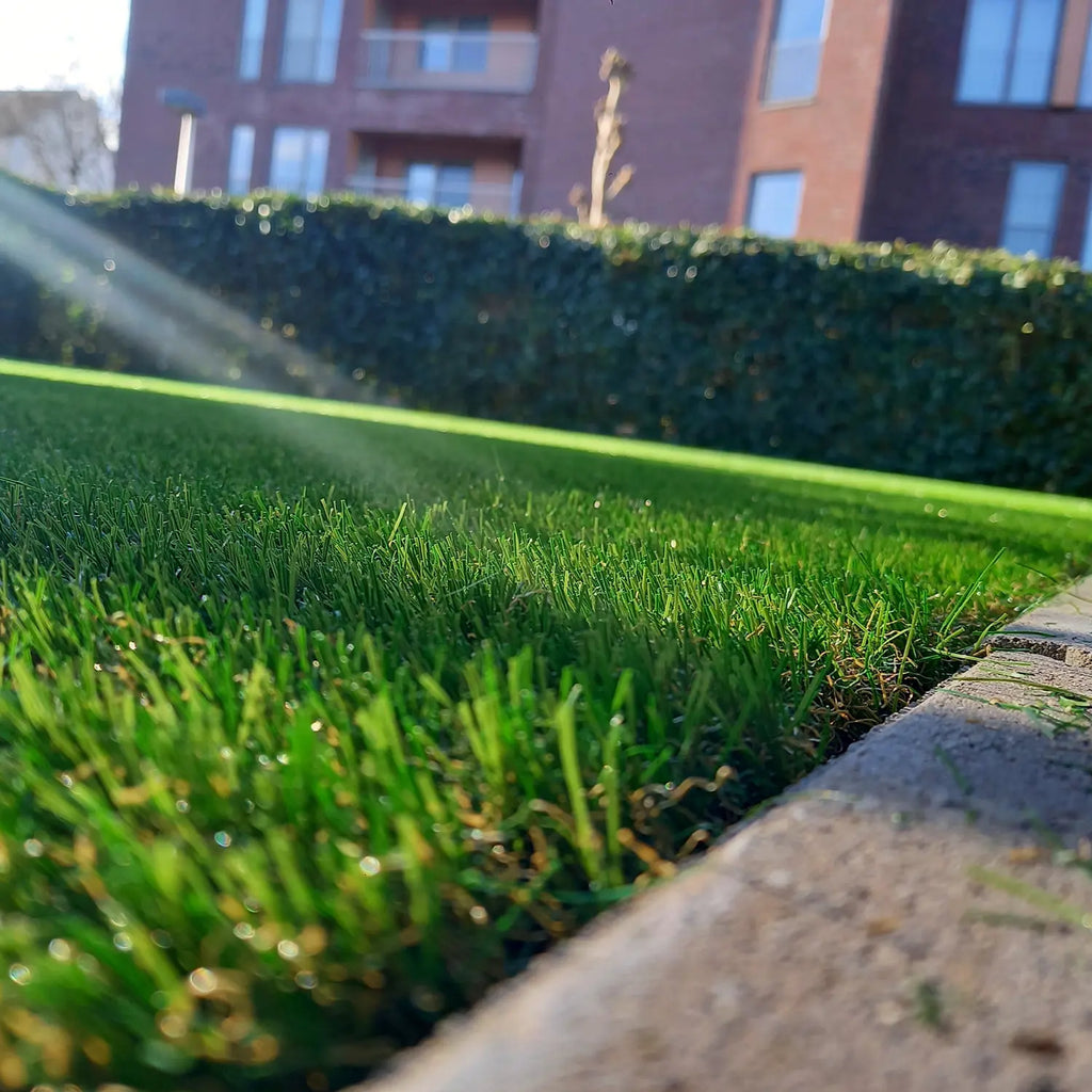 Gazon artificiel romain 30 mm - 4 m de large - au mètre linéaire